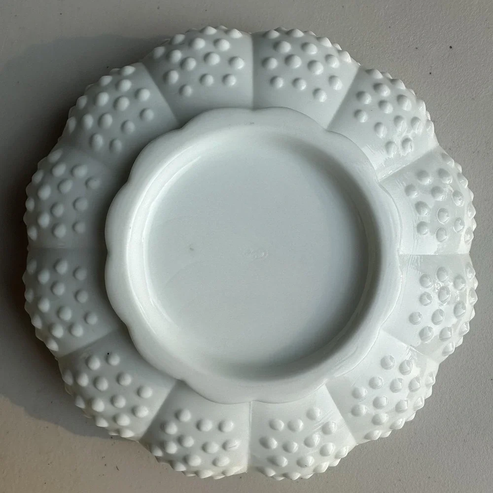 Vintage Fenton 8